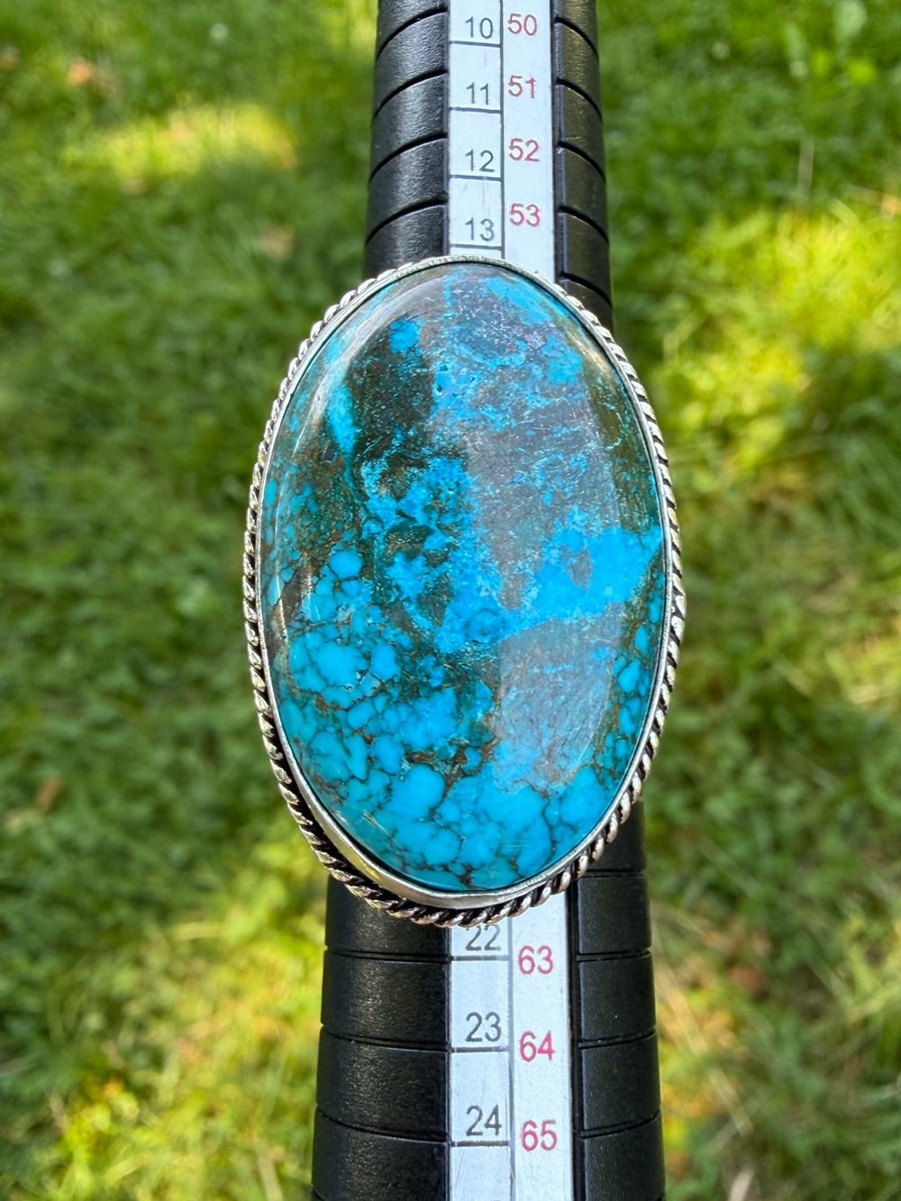 Vintage Chrysocolla Turquoise Colored Oval Silver Statement Ring - Picture 3 of 15